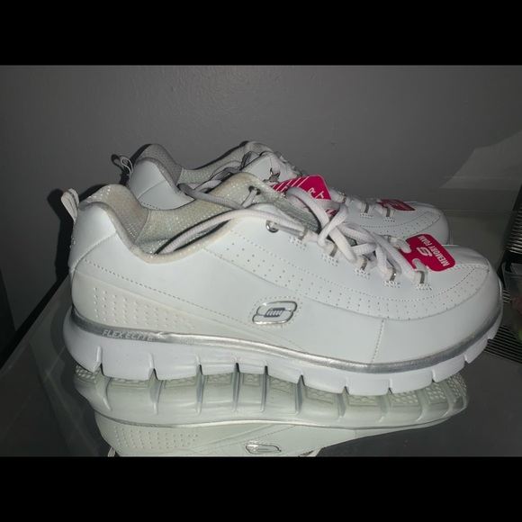 Skecher Sneaker - Picture 2 of 7